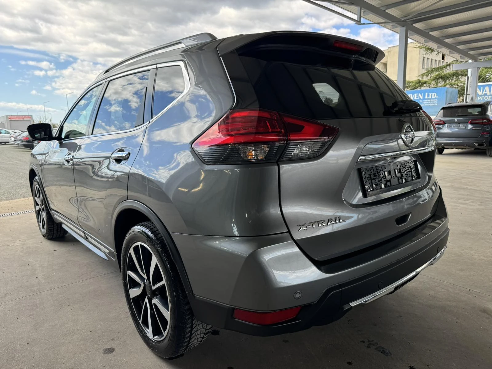 Nissan X-trail D* 130ps* 4x4* Distr* КОЖА* НАВИ* КАМЕРА* Кeyless, снимка 3 - Автомобили и джипове - 53926573