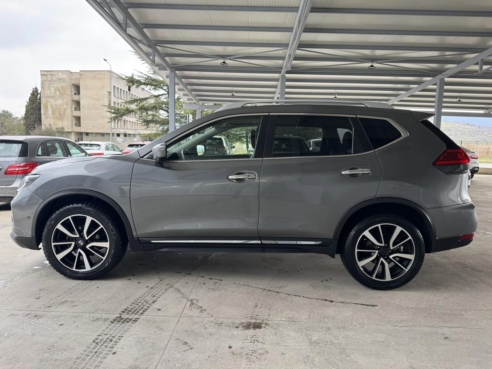 Nissan X-trail D* 130ps* 4x4* Distr* ����* ����* ������* �eyless | Mobile.bg � ����������� 2