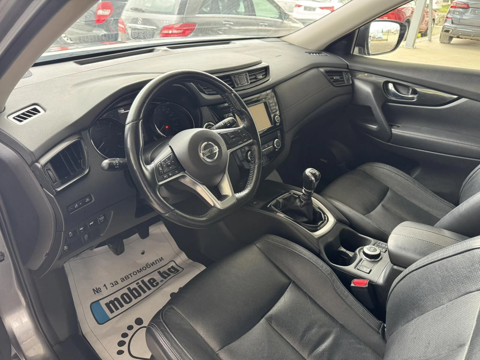 Nissan X-trail D* 130ps* 4x4* Distr* ����* ����* ������* �eyless | Mobile.bg � ����������� 9