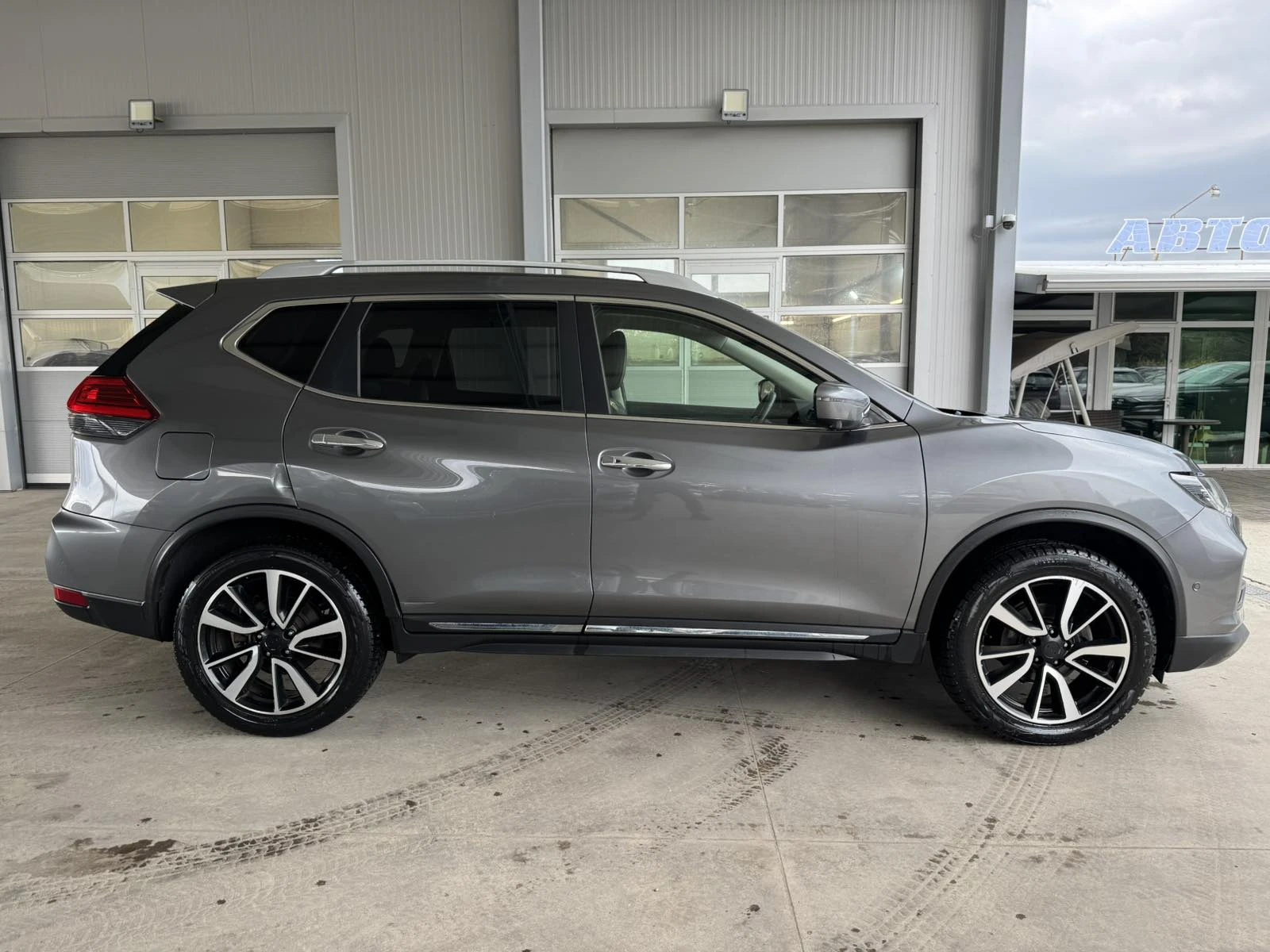 Nissan X-trail D* 130ps* 4x4* Distr* ����* ����* ������* �eyless | Mobile.bg � ����������� 6