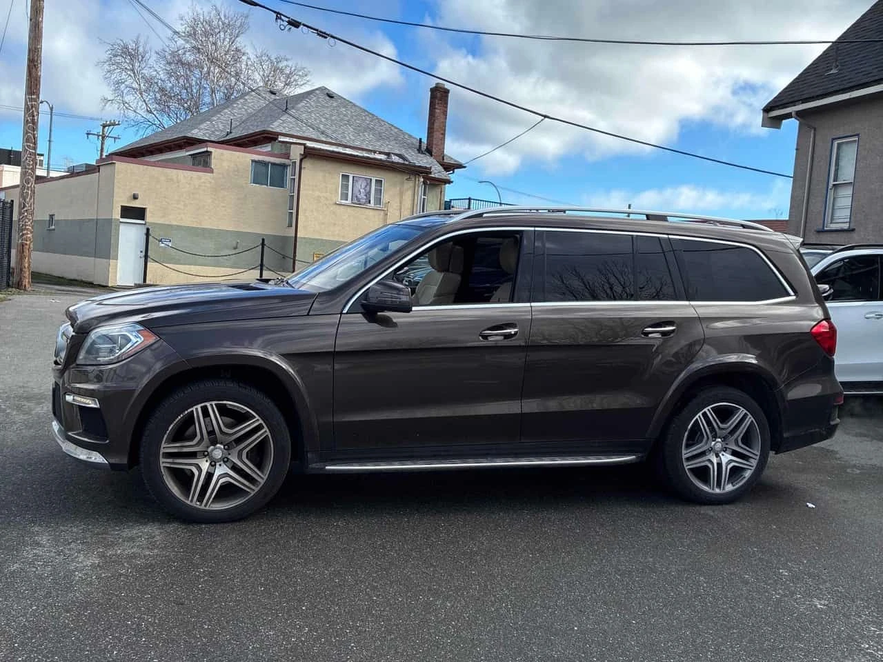 Mercedes-Benz GL 550 * CARFAX * ЦЕНА ДО БГ, снимка 2 - Автомобили и джипове - 54001720