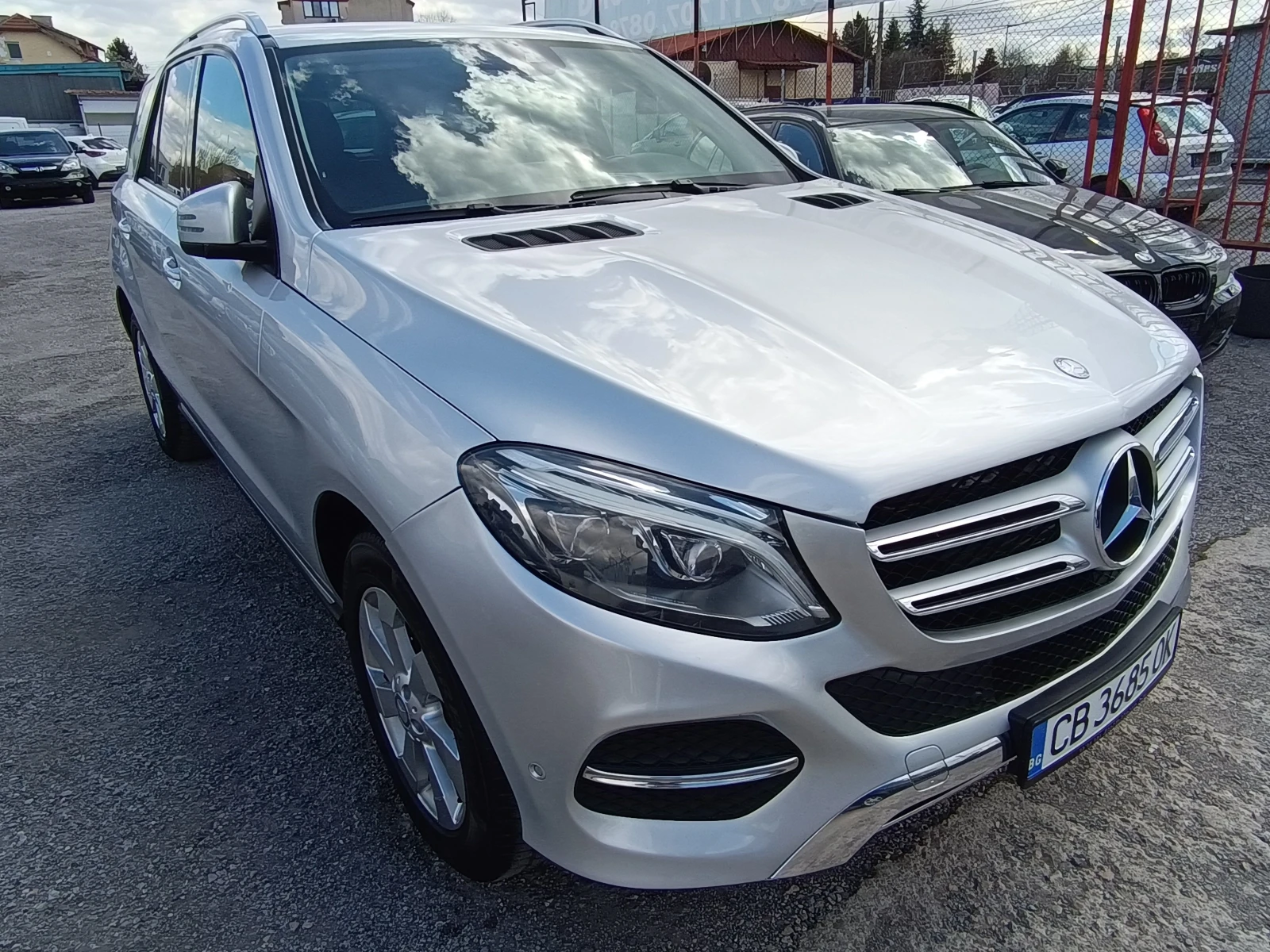 Mercedes-Benz GLE 350 ШВЕЙЦАРИЯ !!! ВСИЧКО ПЛАТЕНО !!! ОБСЛУЖЕН !!!, снимка 2 - Автомобили и джипове - 54148701