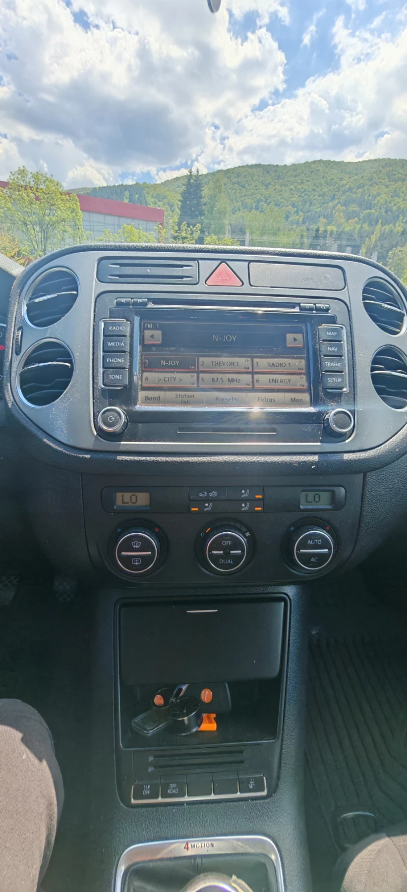 VW Tiguan, снимка 7 - Автомобили и джипове - 54494544