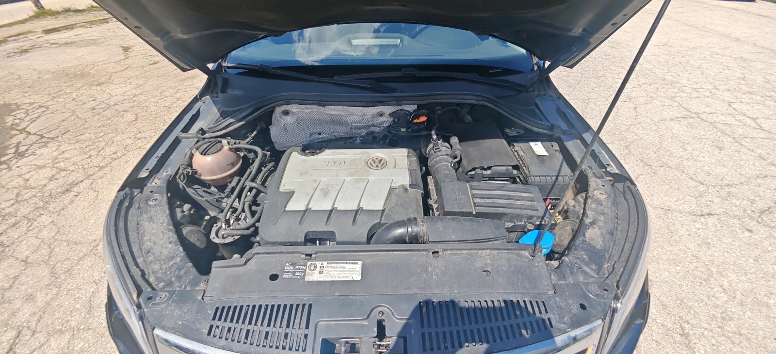 VW Tiguan, снимка 12 - Автомобили и джипове - 54494544