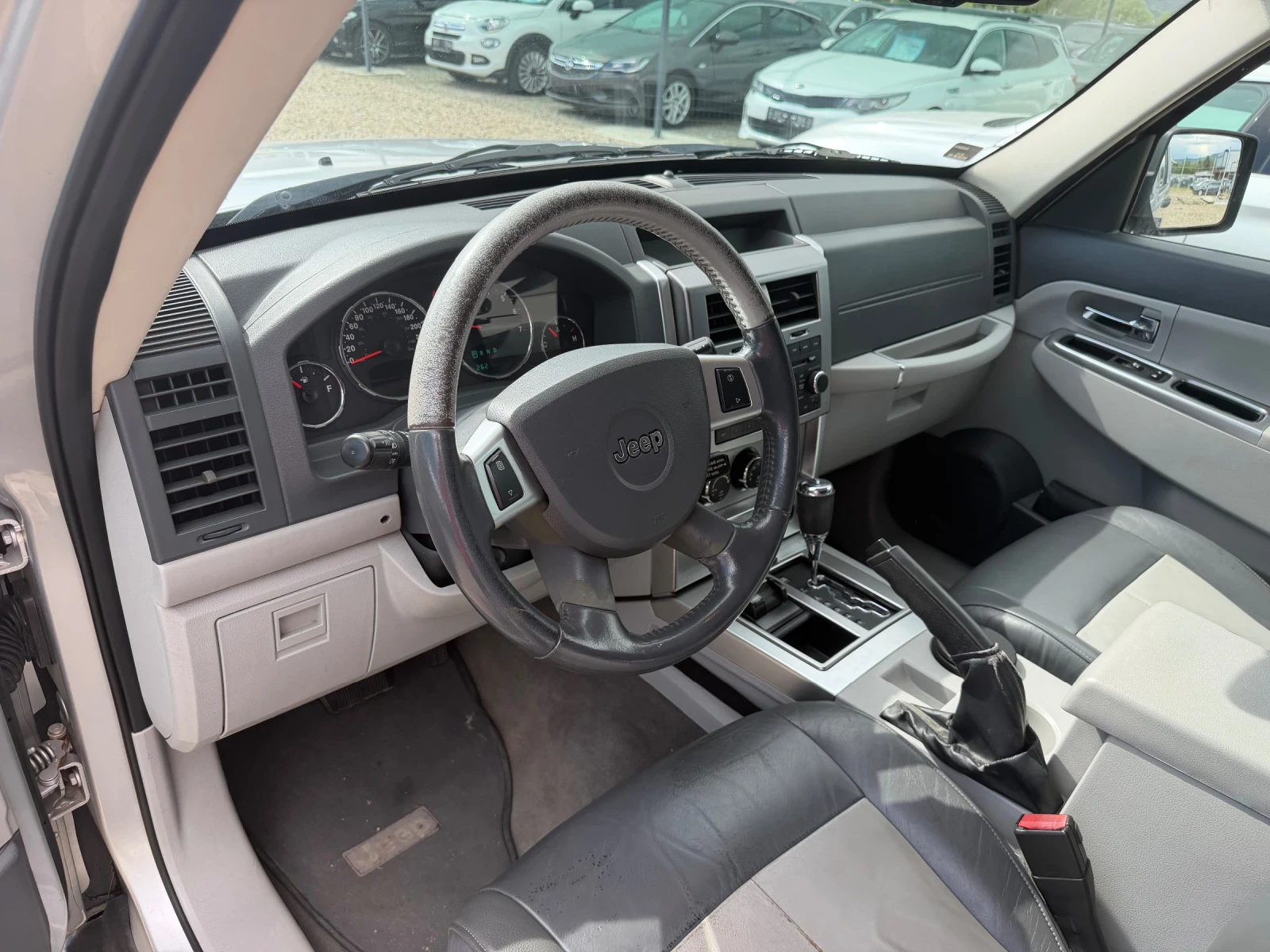Jeep Cherokee 3.7i/205hp/LPG/4X4/Automatic/, снимка 9 - Автомобили и джипове - 54718248