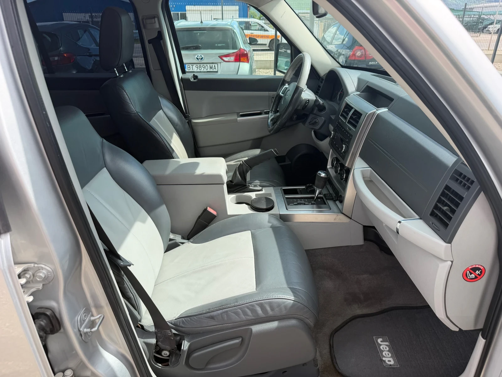 Jeep Cherokee 3.7i/205hp/LPG/4X4/Automatic/, снимка 10 - Автомобили и джипове - 54718248