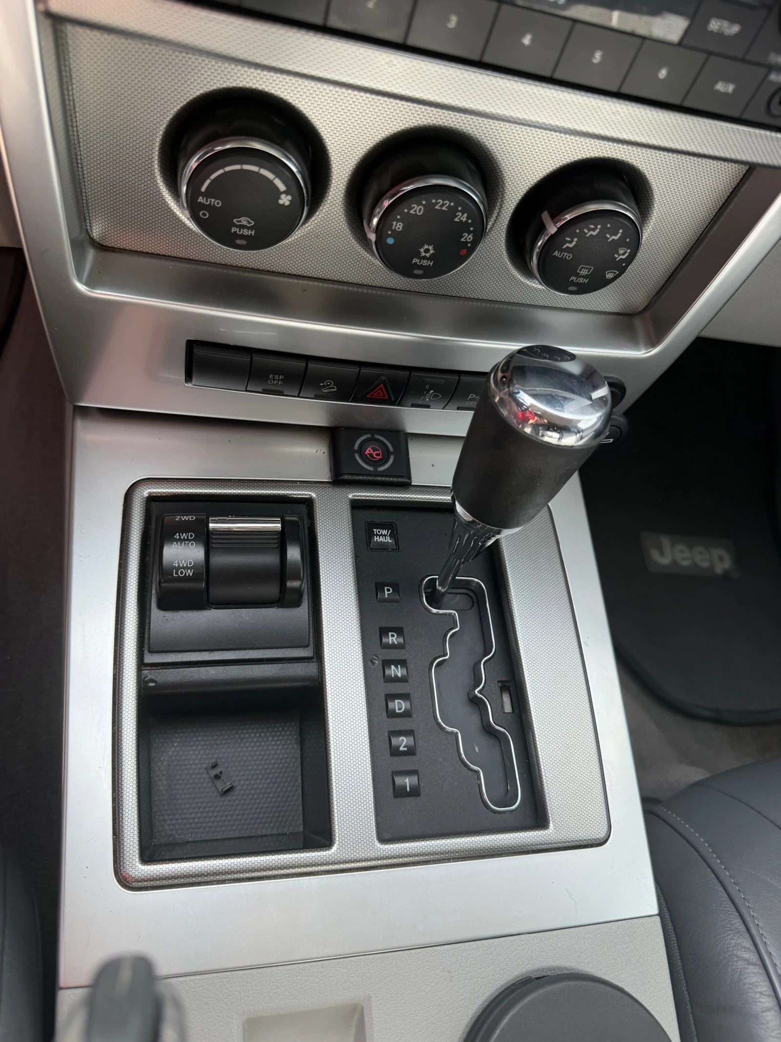 Jeep Cherokee 3.7i/205hp/LPG/4X4/Automatic/, снимка 12 - Автомобили и джипове - 54718248