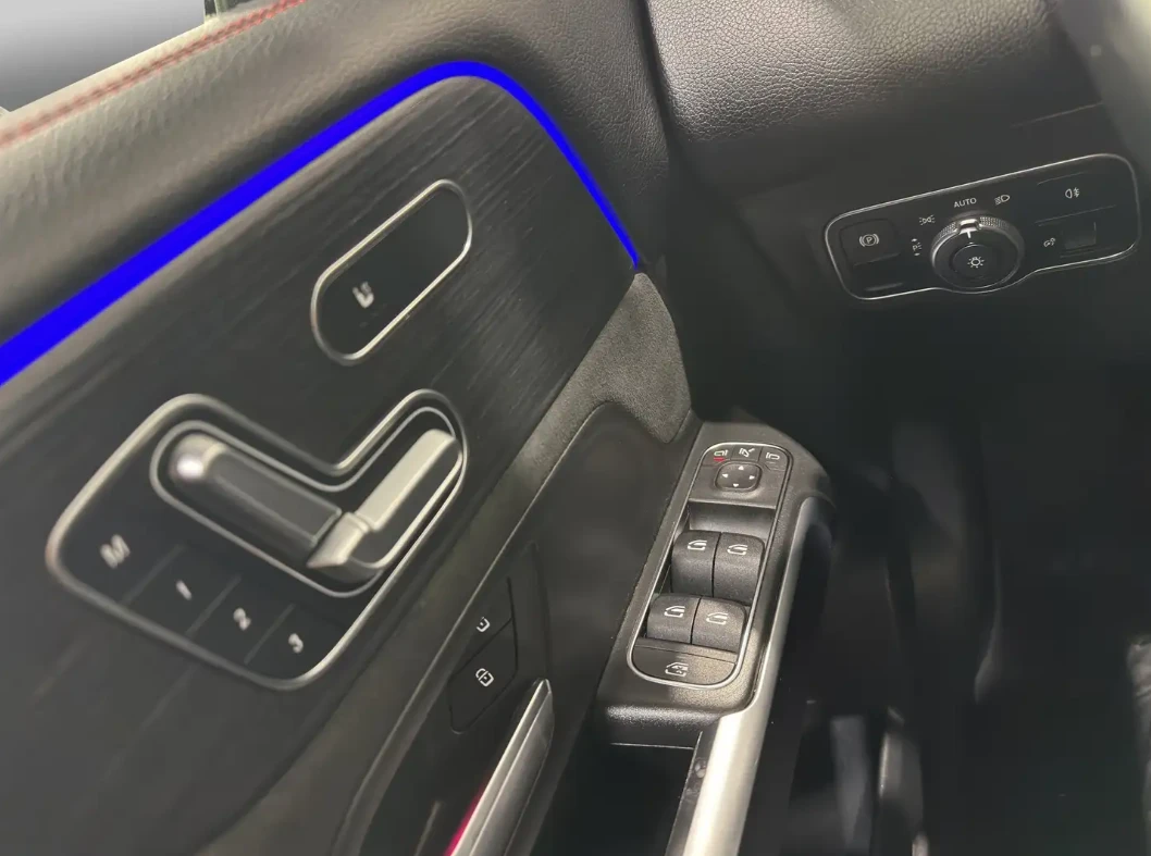 Mercedes-Benz GLB 250, снимка 5 - Автомобили и джипове - 54968825