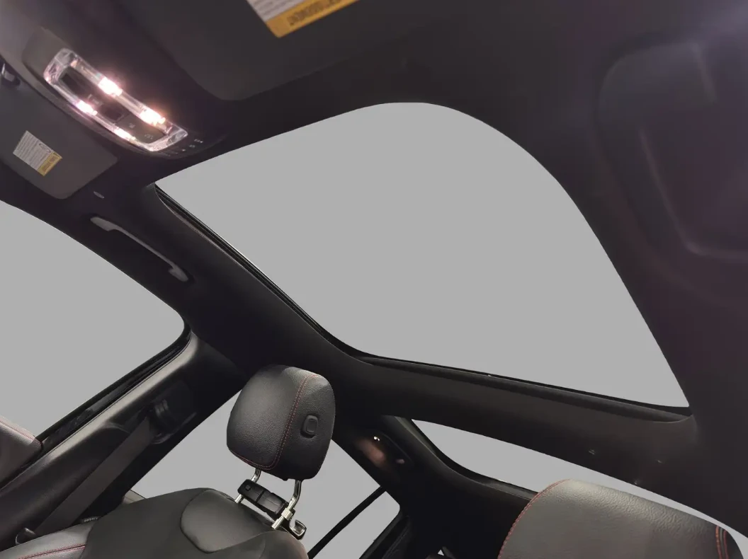 Mercedes-Benz GLB 250, снимка 9 - Автомобили и джипове - 54968825
