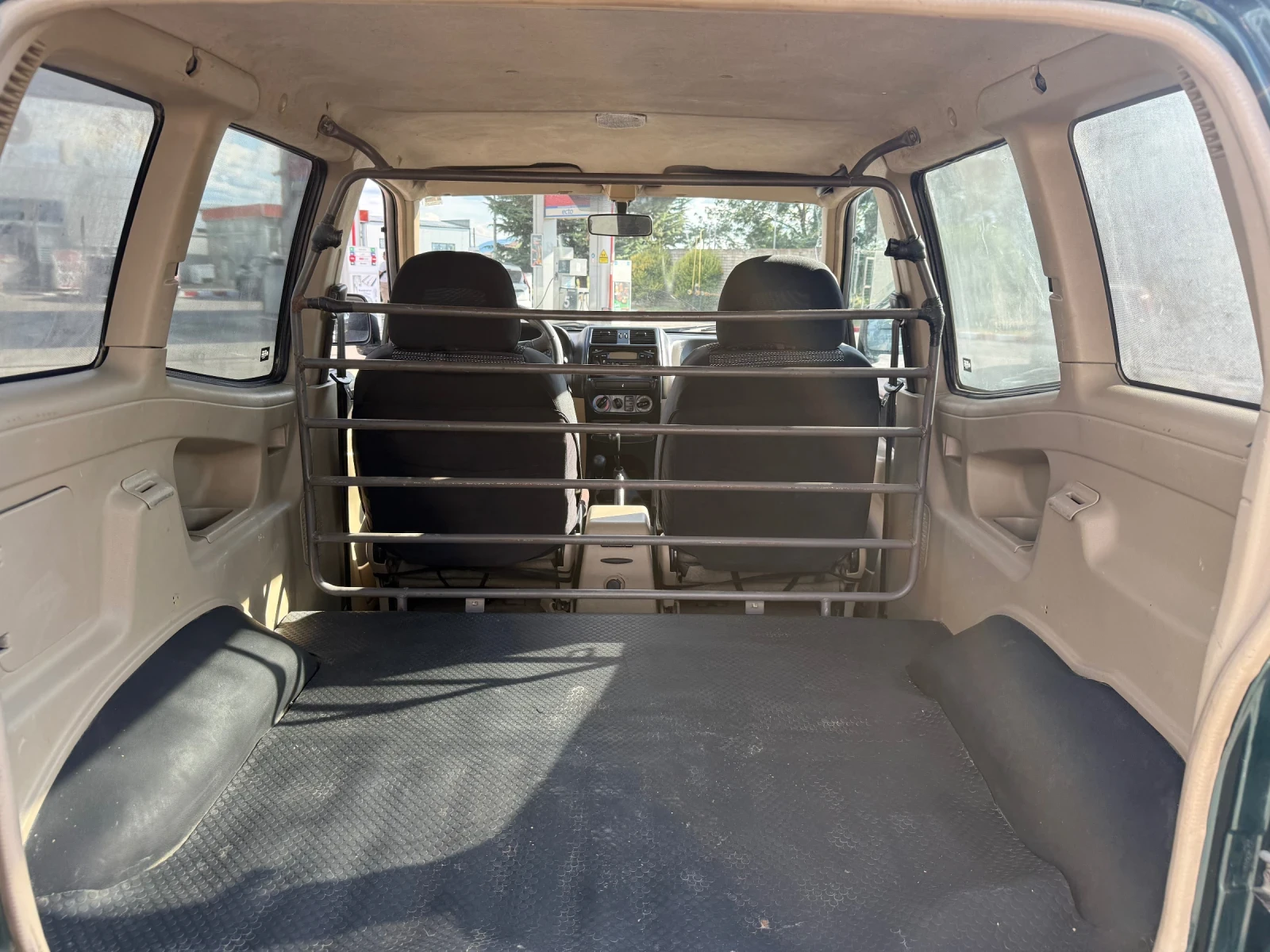 Nissan Terrano 2.7tdi, снимка 9 - Автомобили и джипове - 55267036