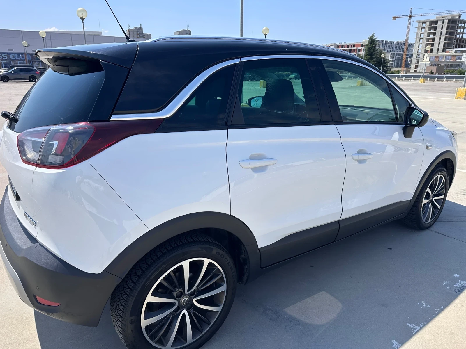Opel Crossland X, снимка 3 - Автомобили и джипове - 55340045