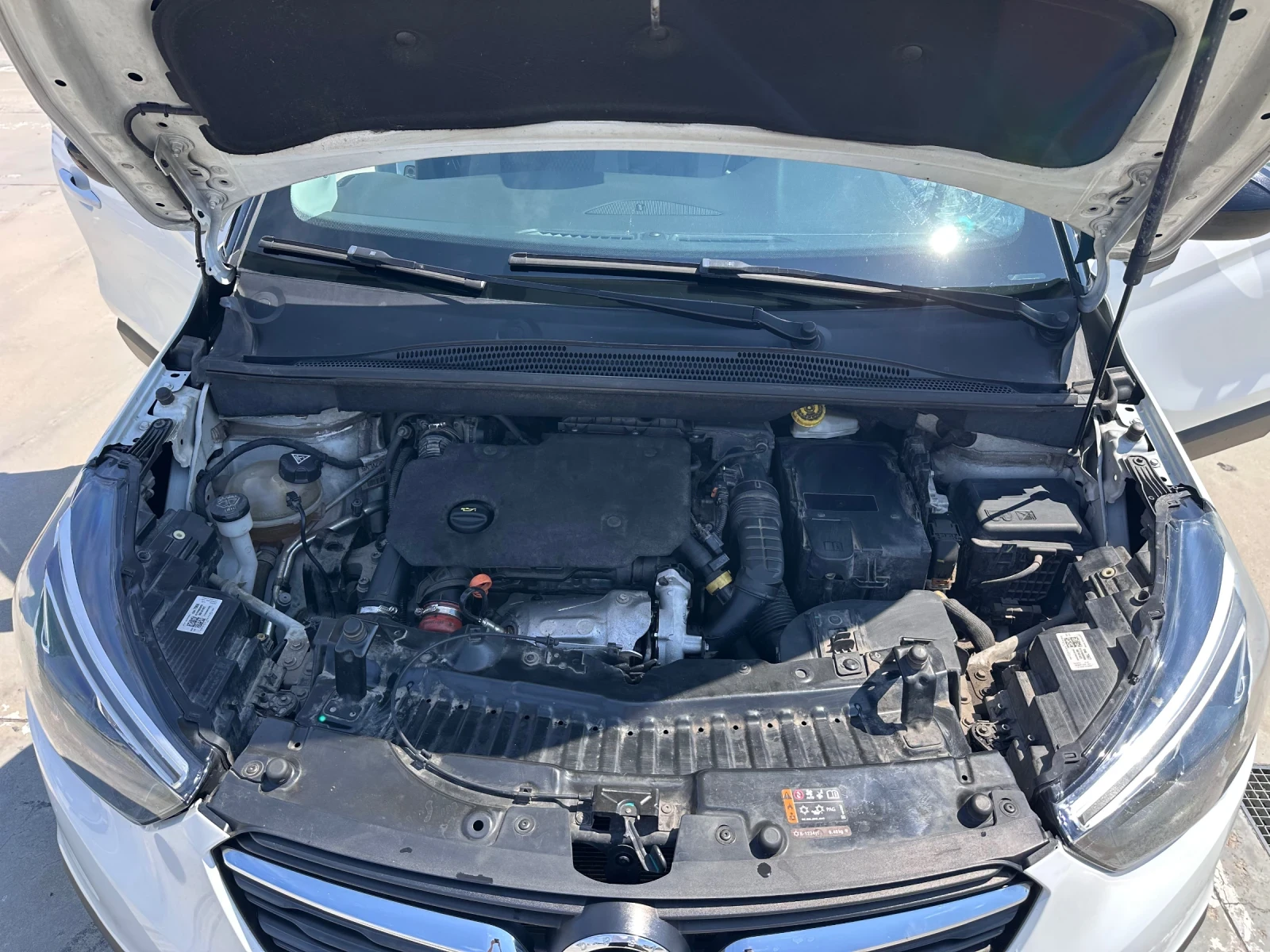 Opel Crossland X, снимка 16 - Автомобили и джипове - 55340045