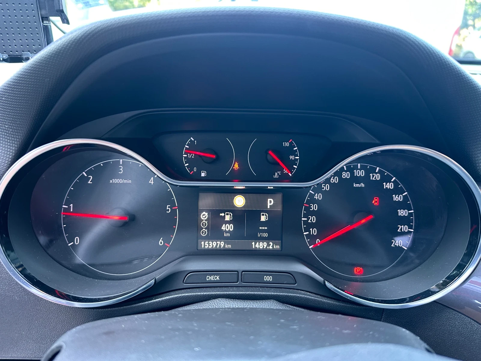 Opel Crossland X, снимка 15 - Автомобили и джипове - 55340045