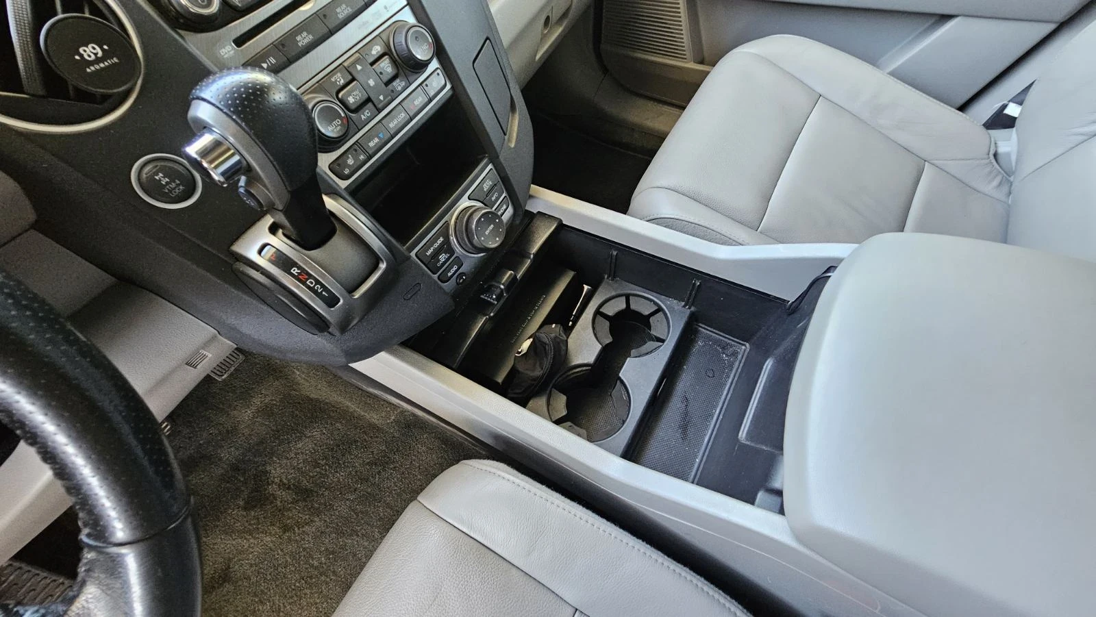 Honda Pilot TOURING, снимка 9 - Автомобили и джипове - 55981678