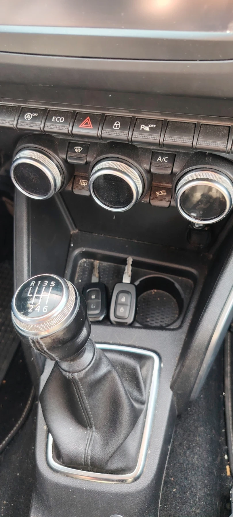 Dacia Duster 1, 5-109�.�.���� 6 | Mobile.bg � ����������� 12