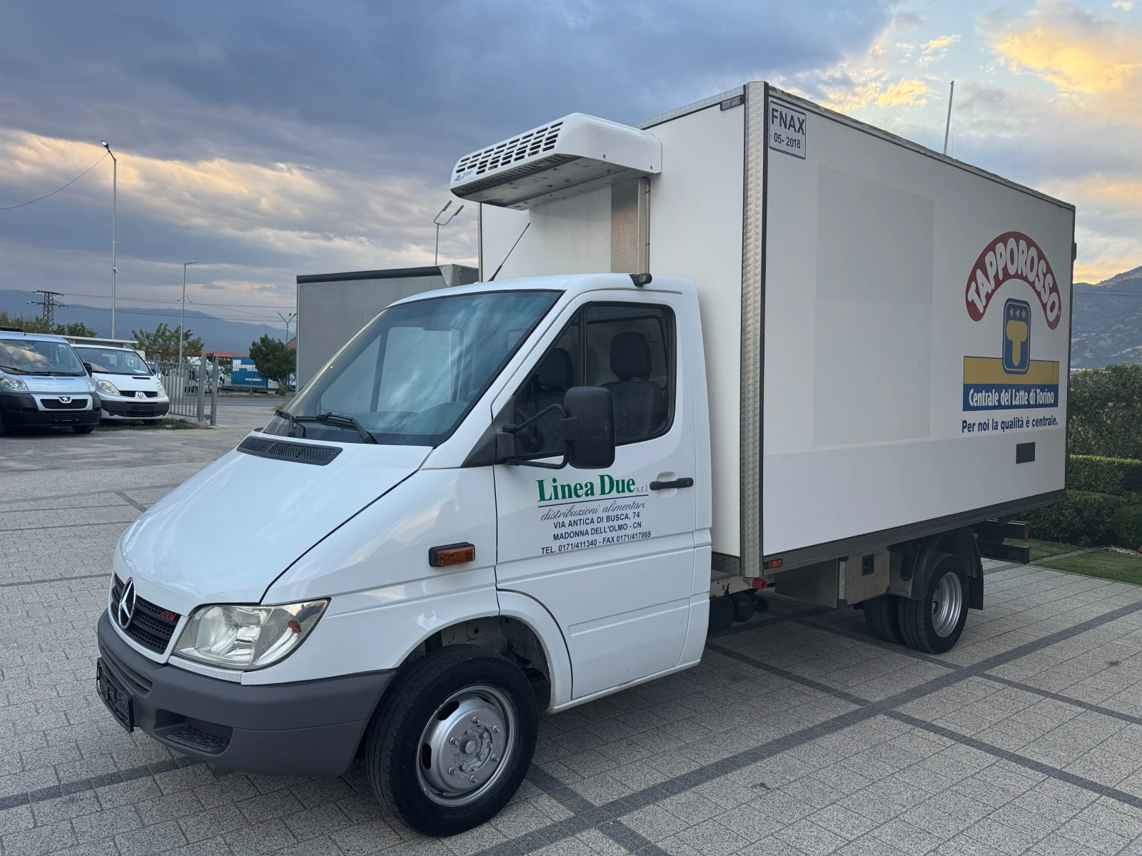 Mercedes-Benz Sprinter 416 CDI Хладилен до 3.5т. 3.67м. Клима - изображение 4