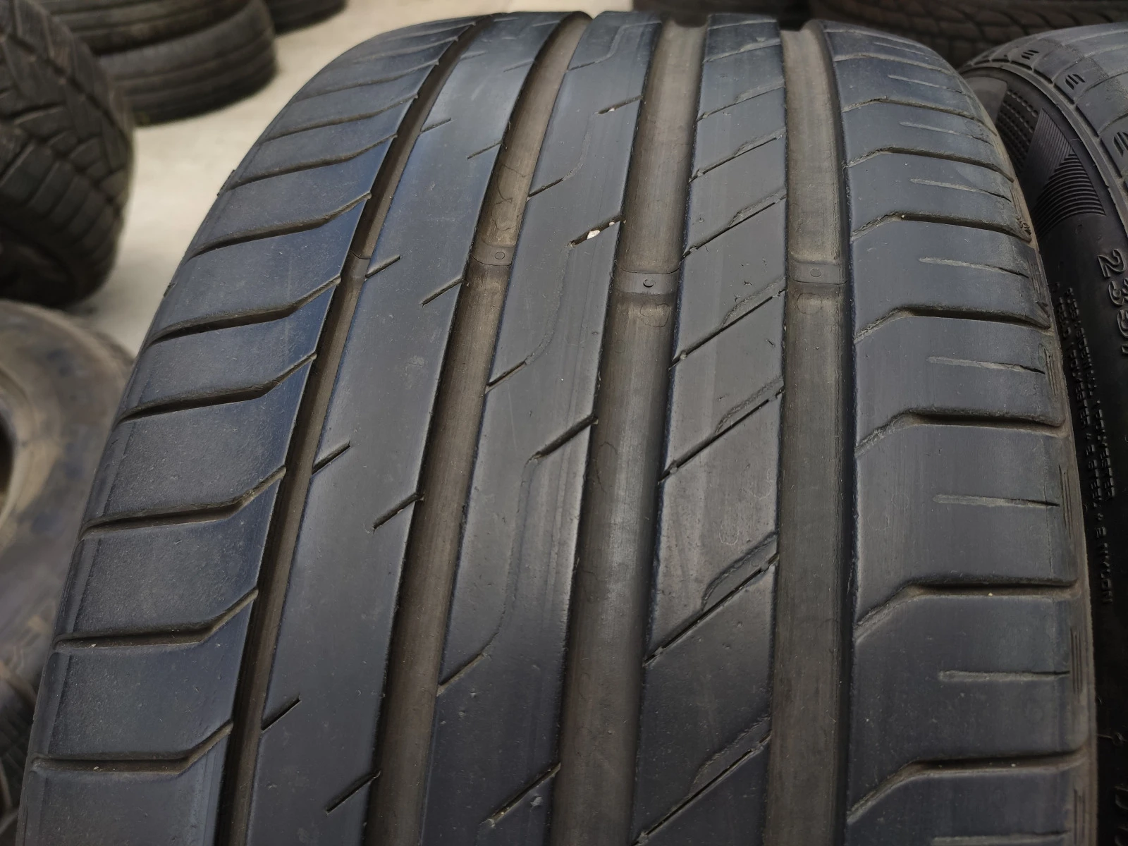  235/35R19 | Mobile.bg   2