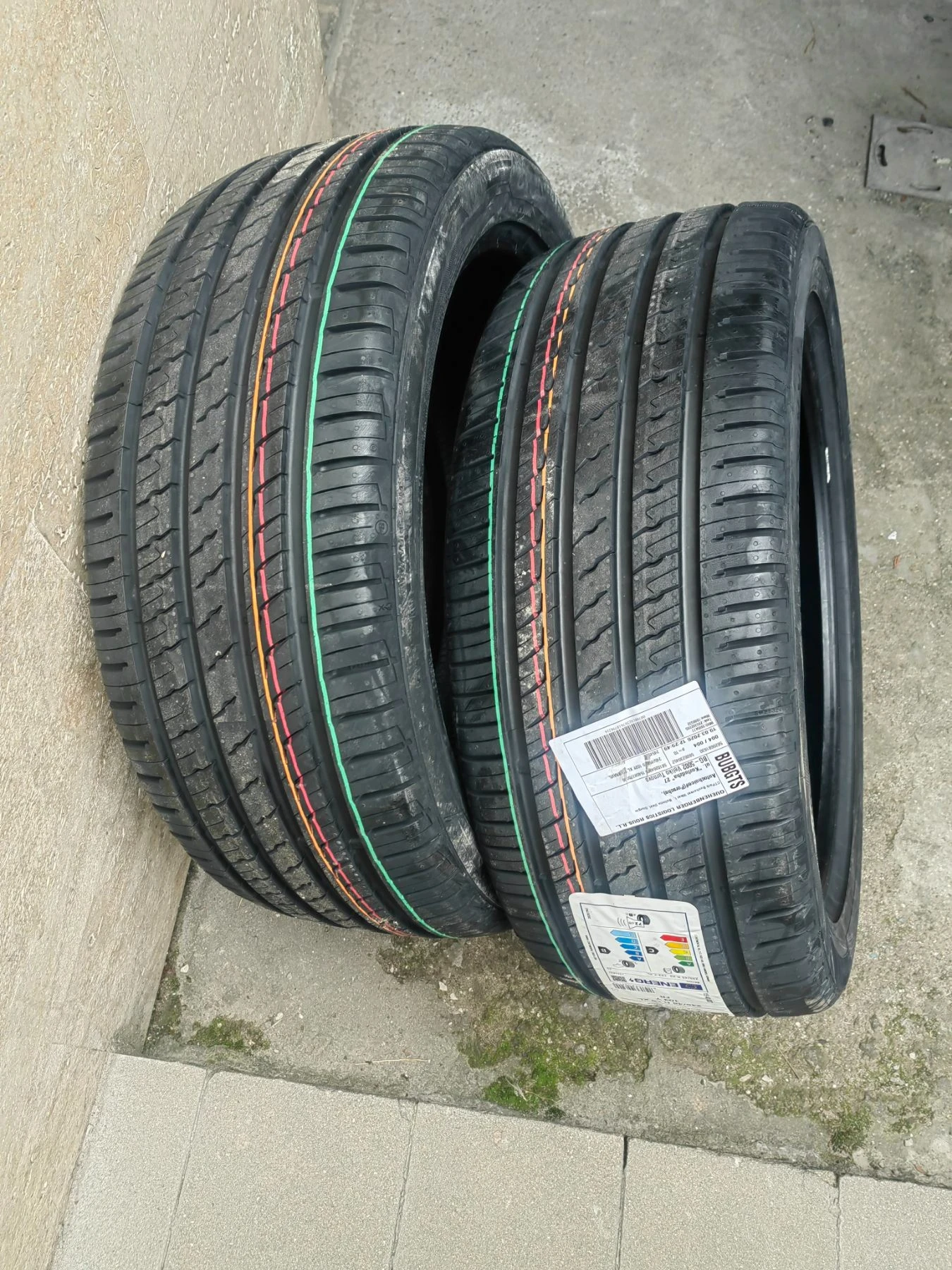 Гуми Летни 245/45R20, снимка 4 - Гуми и джанти - 56272109