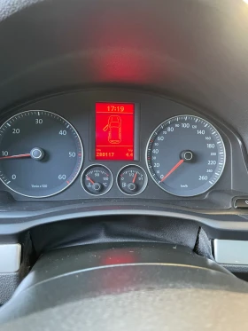 VW Golf INDIVIDUAL EDITION 1.9TDI ЗАПАЗЕН , снимка 13