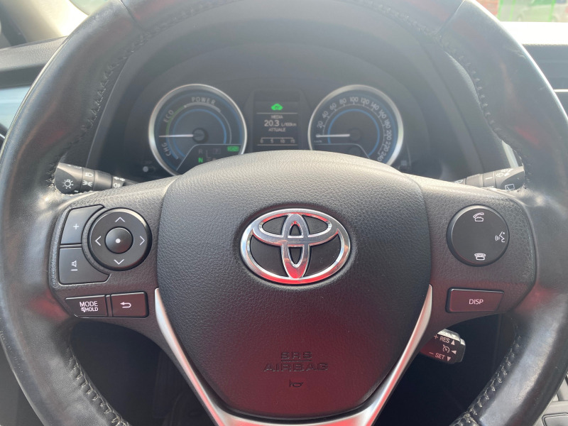 Toyota Auris Хибрид, снимка 13 - Автомобили и джипове - 45707797