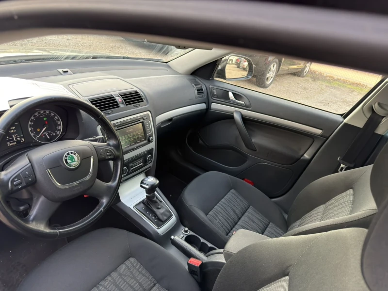 Skoda Octavia 1.8 Б AVTOMAT 160 KC, снимка 9 - Автомобили и джипове - 52043547
