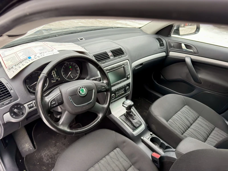 Skoda Octavia 1.8 Б AVTOMAT 160 KC, снимка 9 - Автомобили и джипове - 52043547