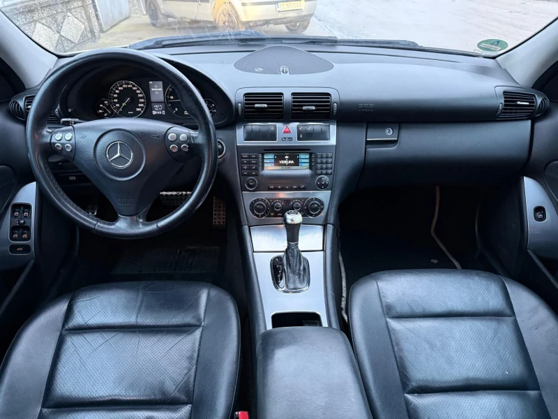 Mercedes-Benz C 220 Avangard Sport, снимка 12 - Автомобили и джипове - 52867500