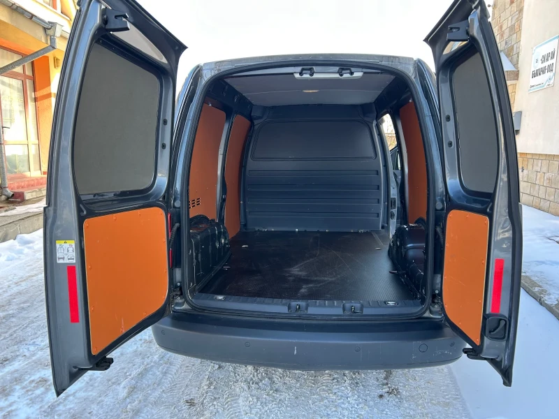 VW Caddy 1.6TDI LONG DSG , снимка 12 - Автомобили и джипове - 53342128