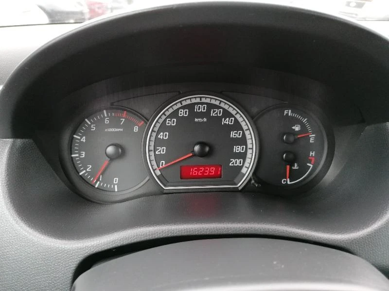 Suzuki Swift 1.3-92��,����� | Mobile.bg � ����������� 14
