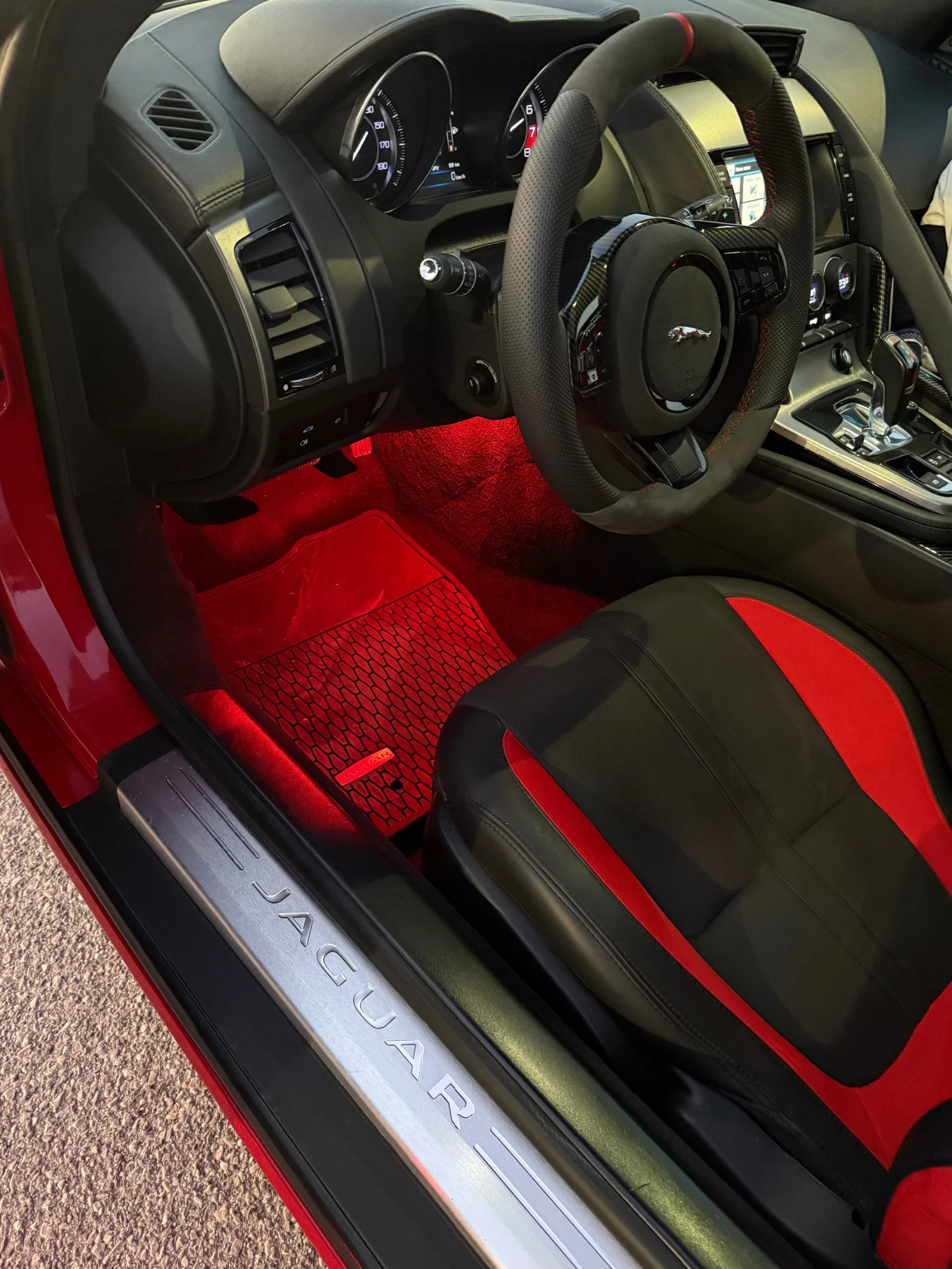 Jaguar F-Type | Mobile.bg — изображение 12