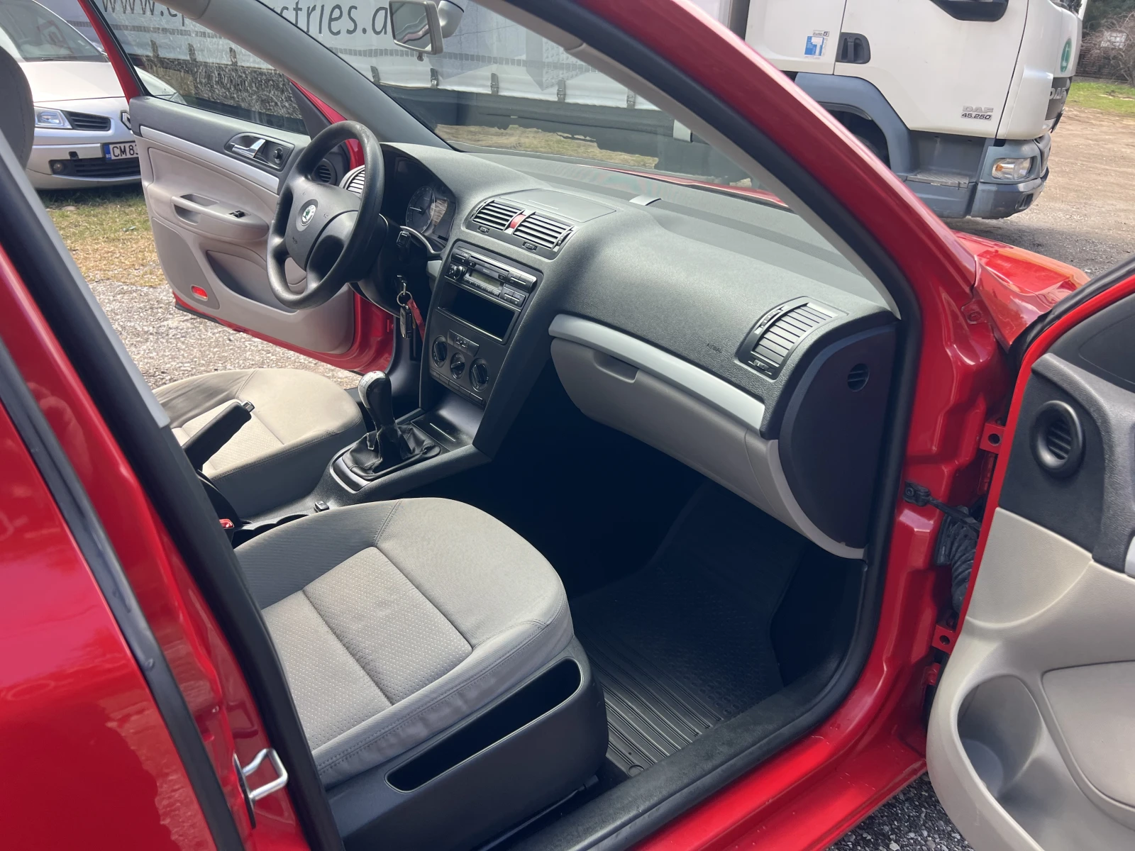 Skoda Octavia 1.9TDI-105 коня, 4х4, Нов внос, ,  - изображение 10