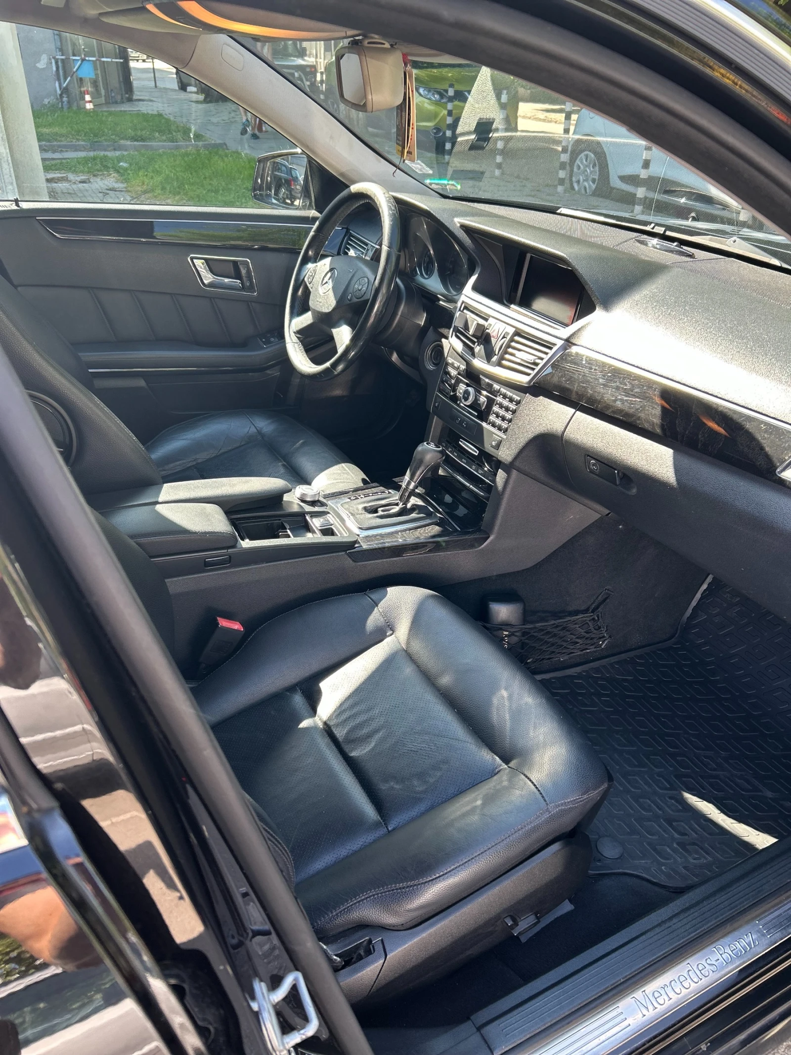 Mercedes-Benz E 220  - изображение 6