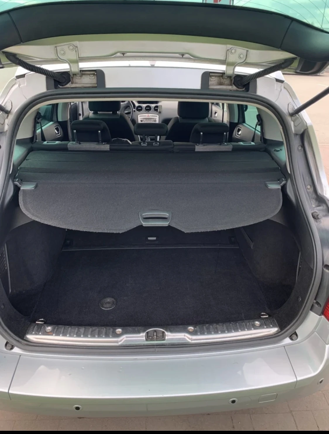 Peugeot 308 1.6 HDI SW - изображение 6
