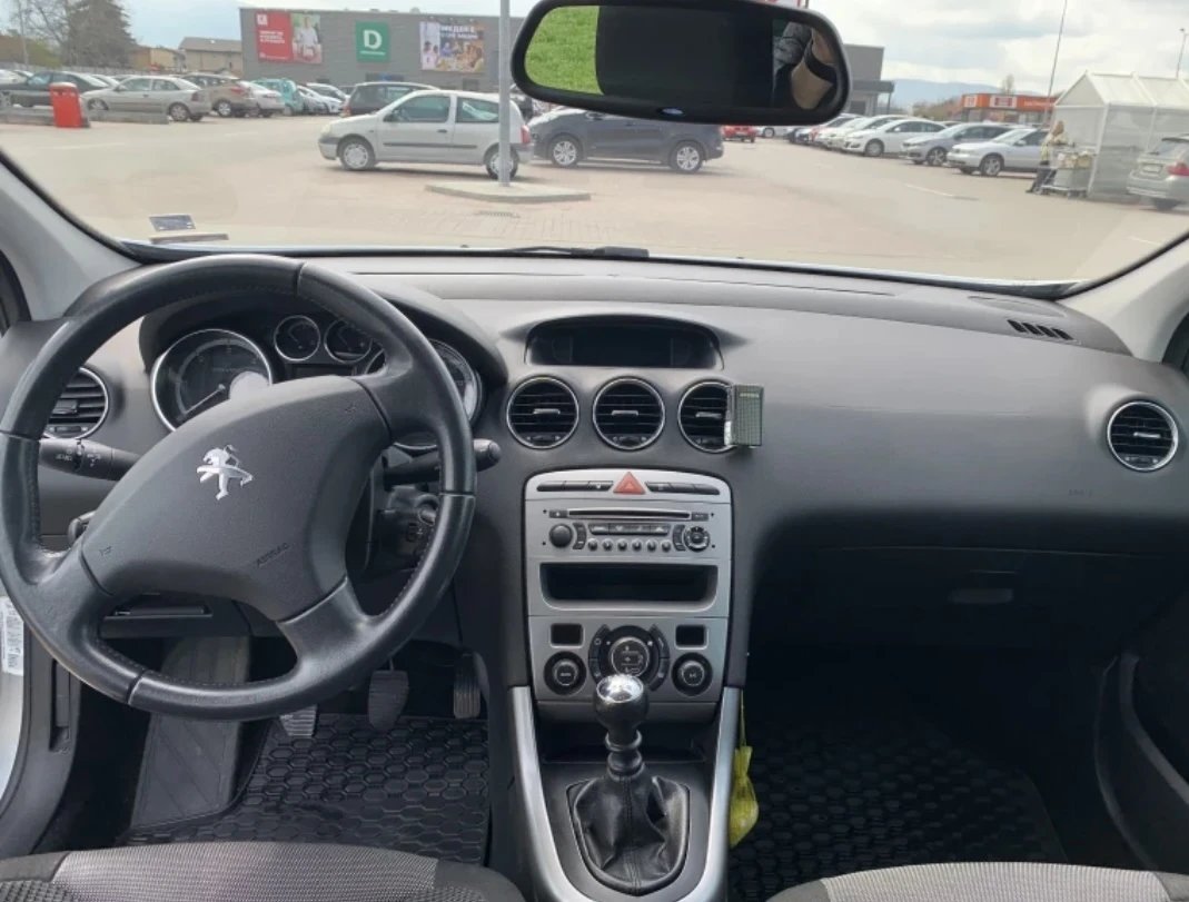 Peugeot 308 1.6 HDI SW - изображение 8