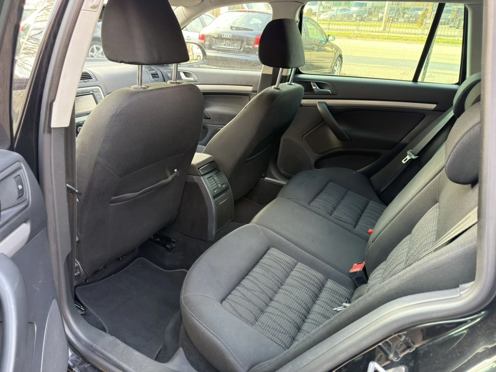 Skoda Octavia 1.8 � AVTOMAT 160 KC | Mobile.bg � ����������� 11