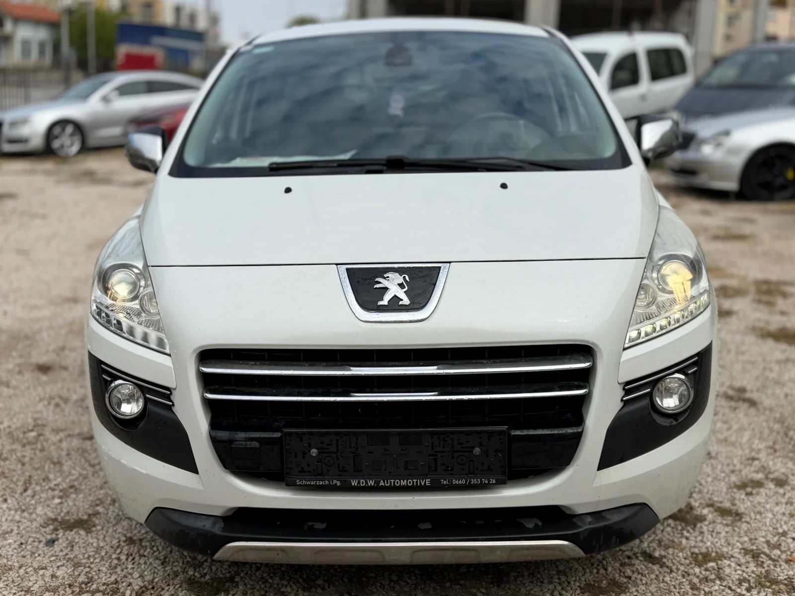 Peugeot 3008 Hybrid 2.0 HDI AVTOMAT 4X4, снимка 3 - Автомобили и джипове - 52043547