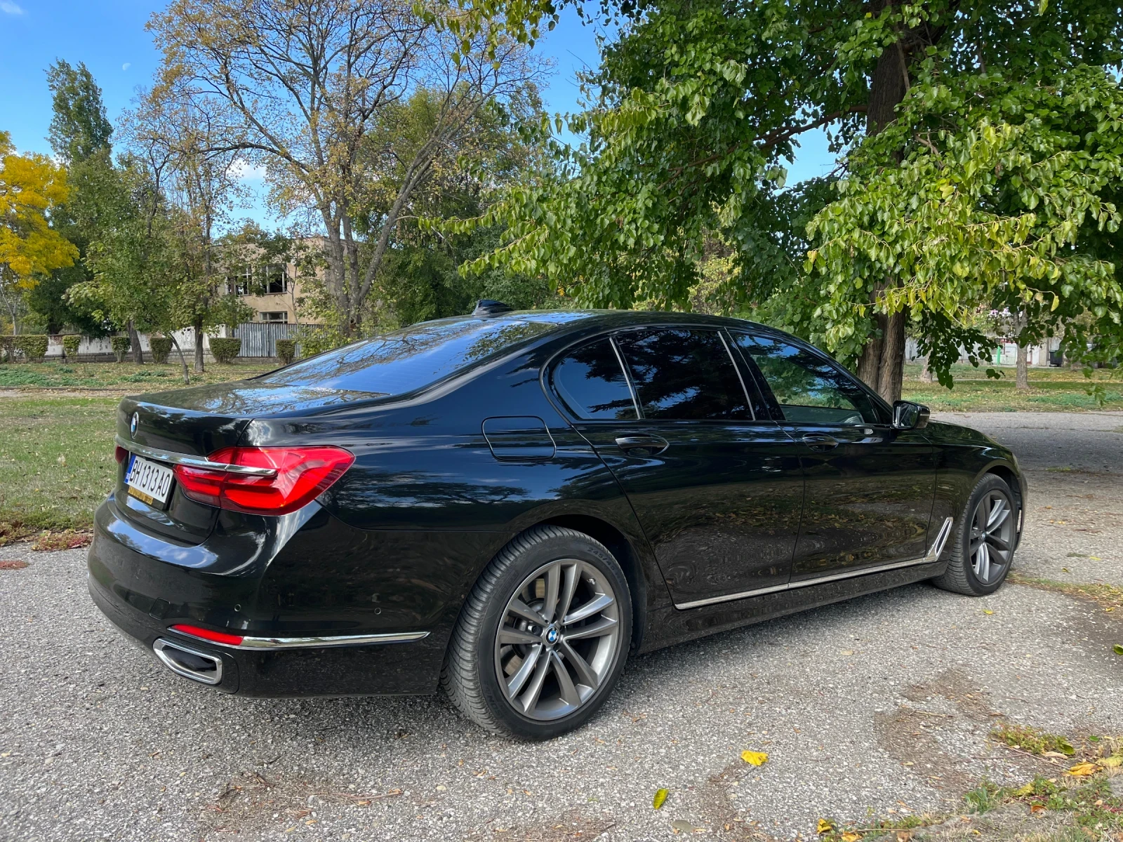 BMW 740 КАТО НОВА! - изображение 6