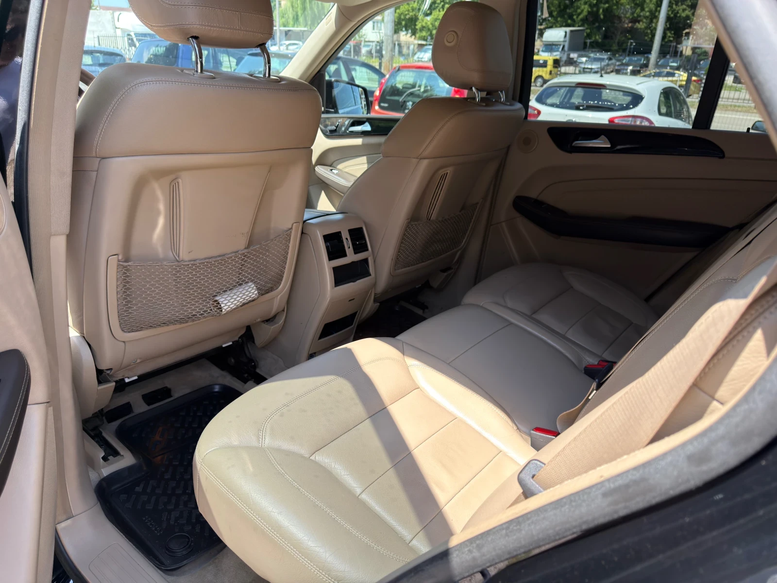 Mercedes-Benz ML 350 3.5 D, снимка 12 - Автомобили и джипове - 52043547