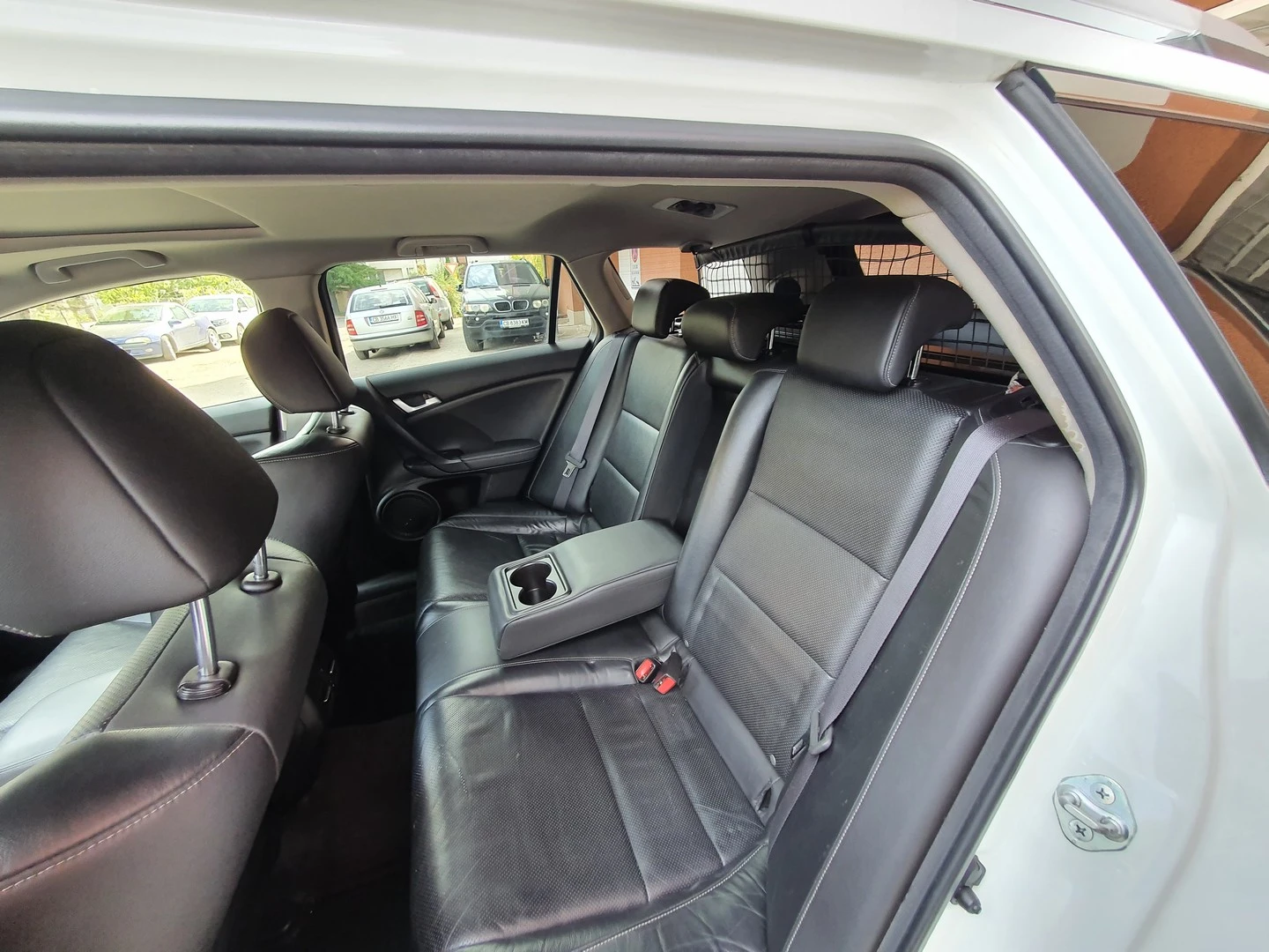 Honda Accord Executive Facelift 2.2 i-DTEC - изображение 6