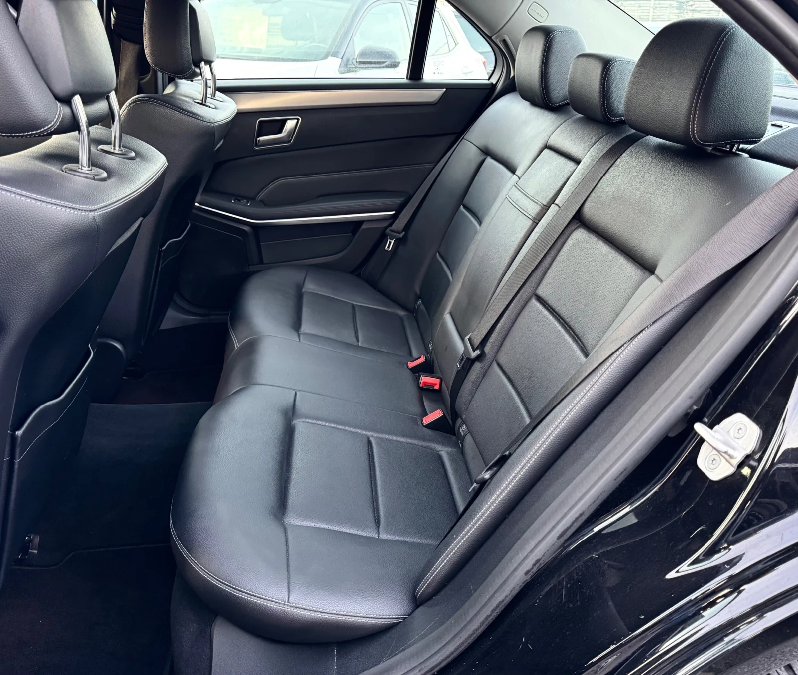 Mercedes-Benz E 250 ����� �������� ������� / 4Matic | Mobile.bg � ����������� 12