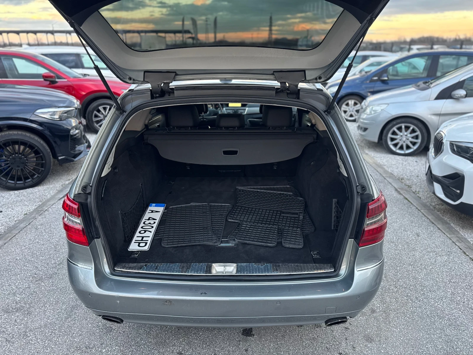 Mercedes-Benz E 350 * 4Matic* 265кс - изображение 6