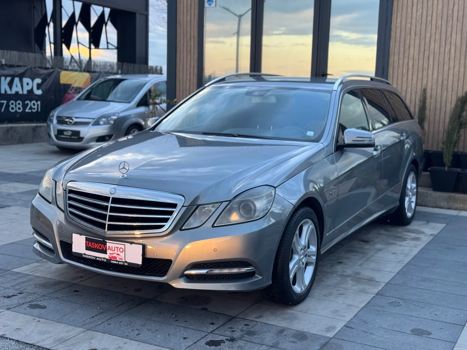Mercedes-Benz E 350 * 4Matic* 265�� | Mobile.bg � ����������� 1