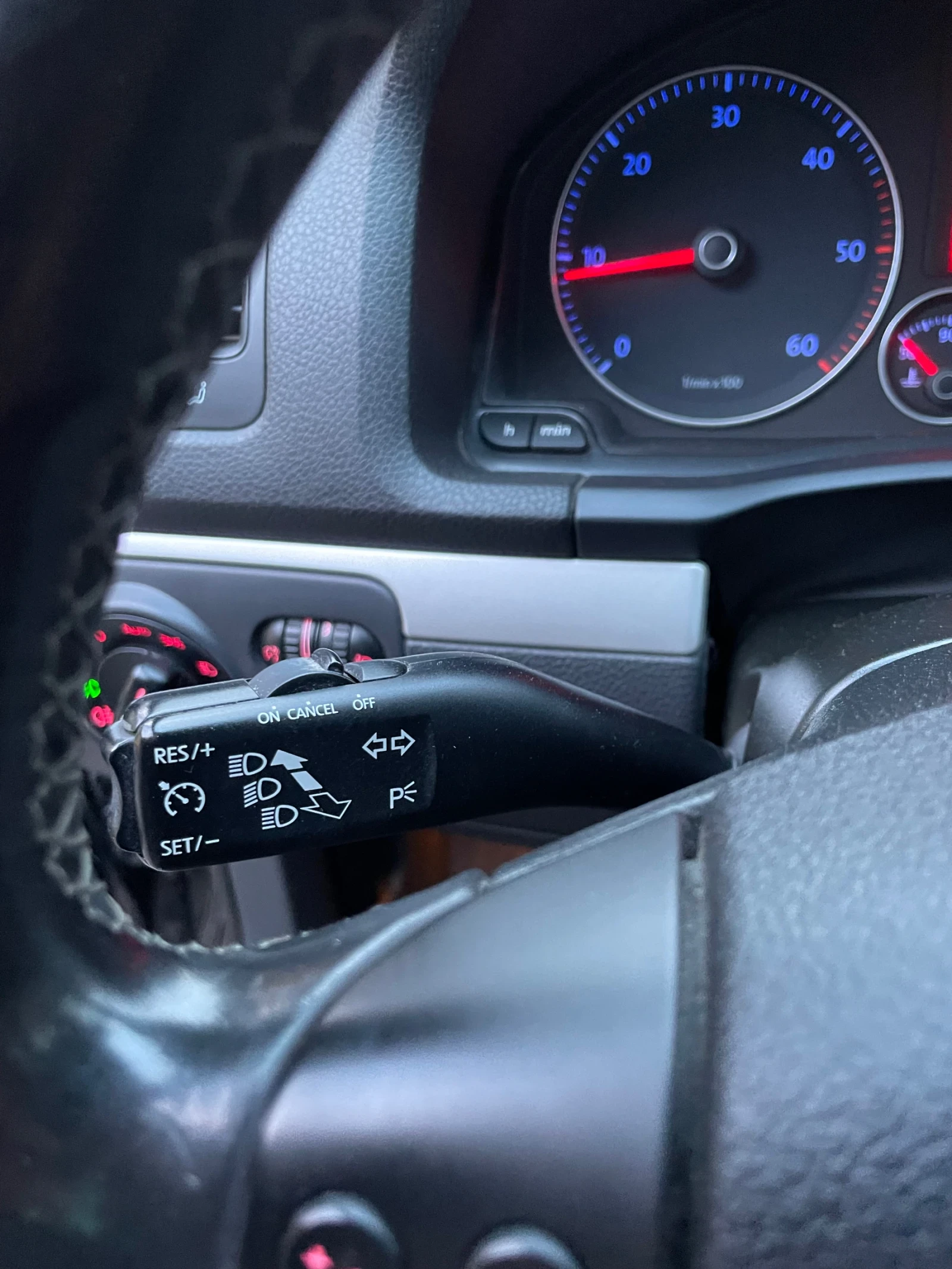 VW Golf INDIVIDUAL EDITION 1.9TDI ЗАПАЗЕН , снимка 17 - Автомобили и джипове - 53774403