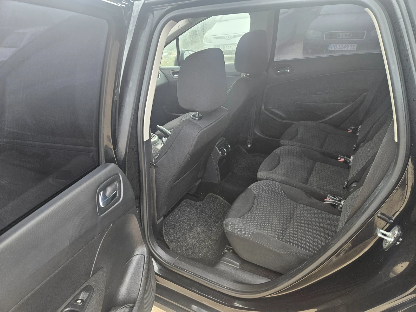 Peugeot 308 1600HDI Панорама, снимка 5 - Автомобили и джипове - 53836342