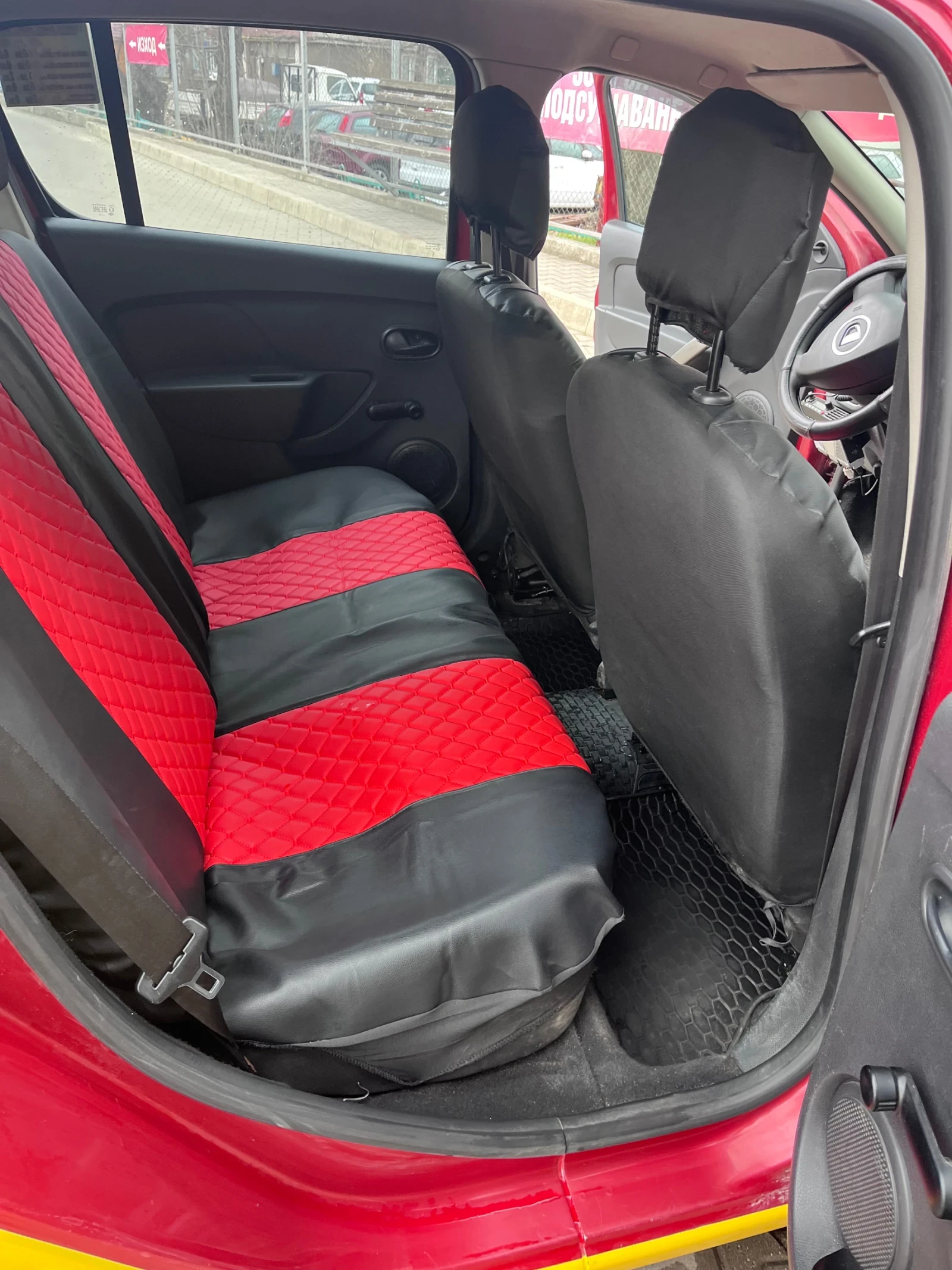 Dacia Sandero, снимка 12 - Автомобили и джипове - 53890269