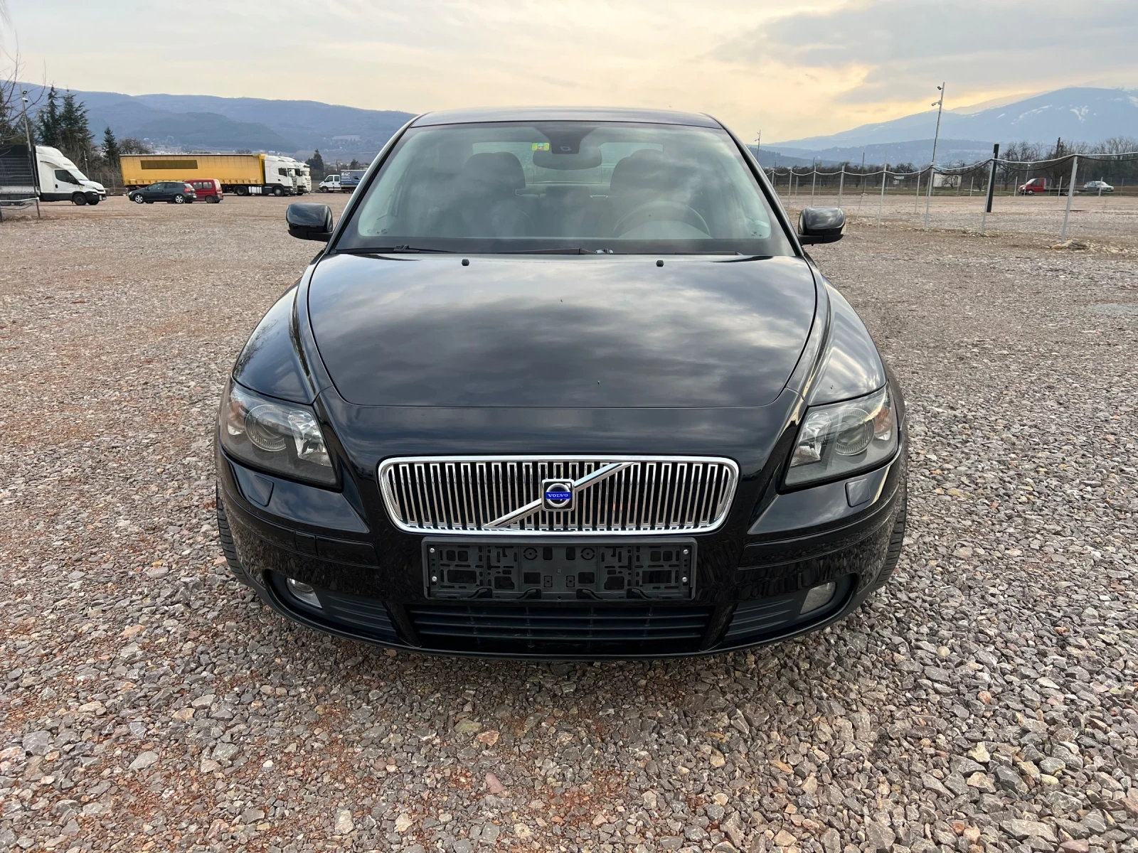 Volvo S40 Т5, снимка 10 - Автомобили и джипове - 53910933