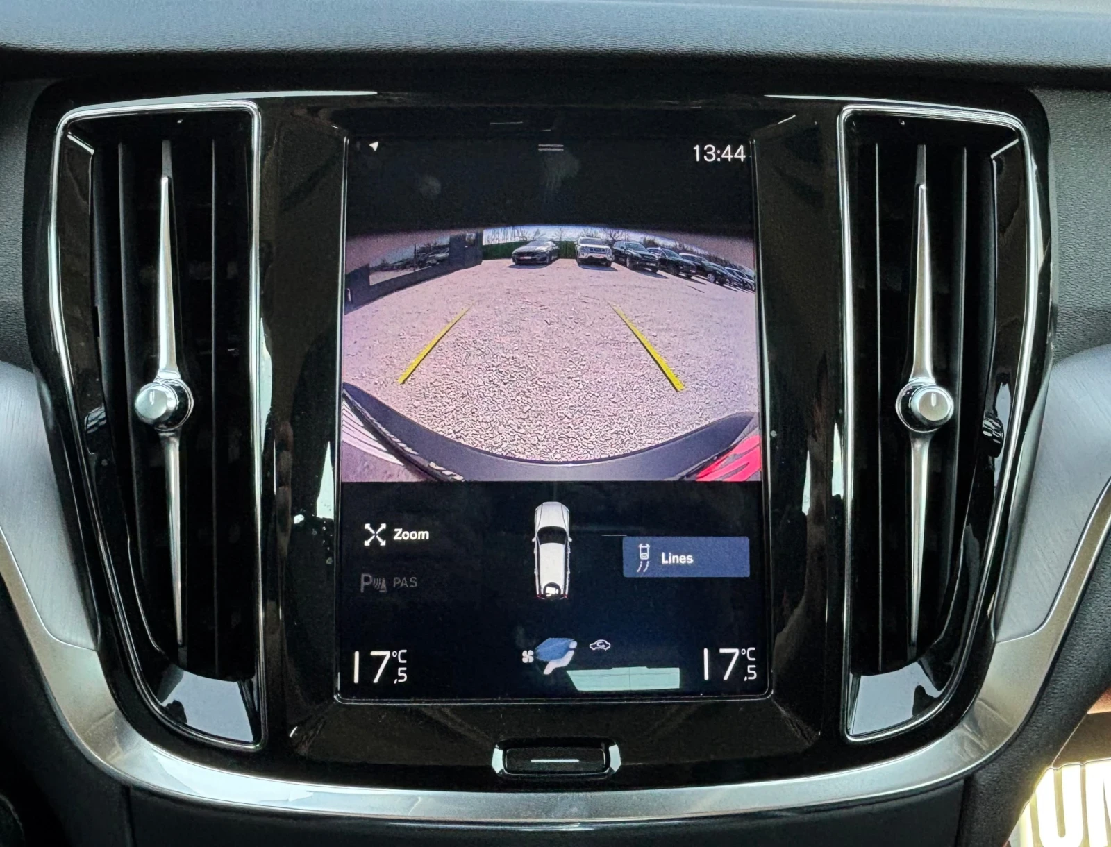 Volvo V60 Cross Country 2.0D/4X4/ДИСТРОНИК/ЕВРО 6 , снимка 16 - Автомобили и джипове - 53981798