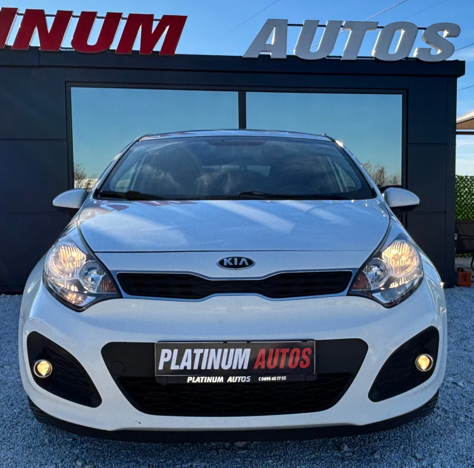 Kia Rio 1.4I/ПОДГРЕВ/ПАРКТРОНИК/6 СКОРОСТИ/2 КЛЮЧА, снимка 3 - Автомобили и джипове - 54119803