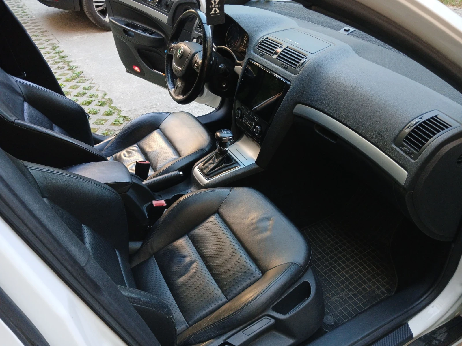 Skoda Octavia VRS / DSG, снимка 9 - Автомобили и джипове - 54795938