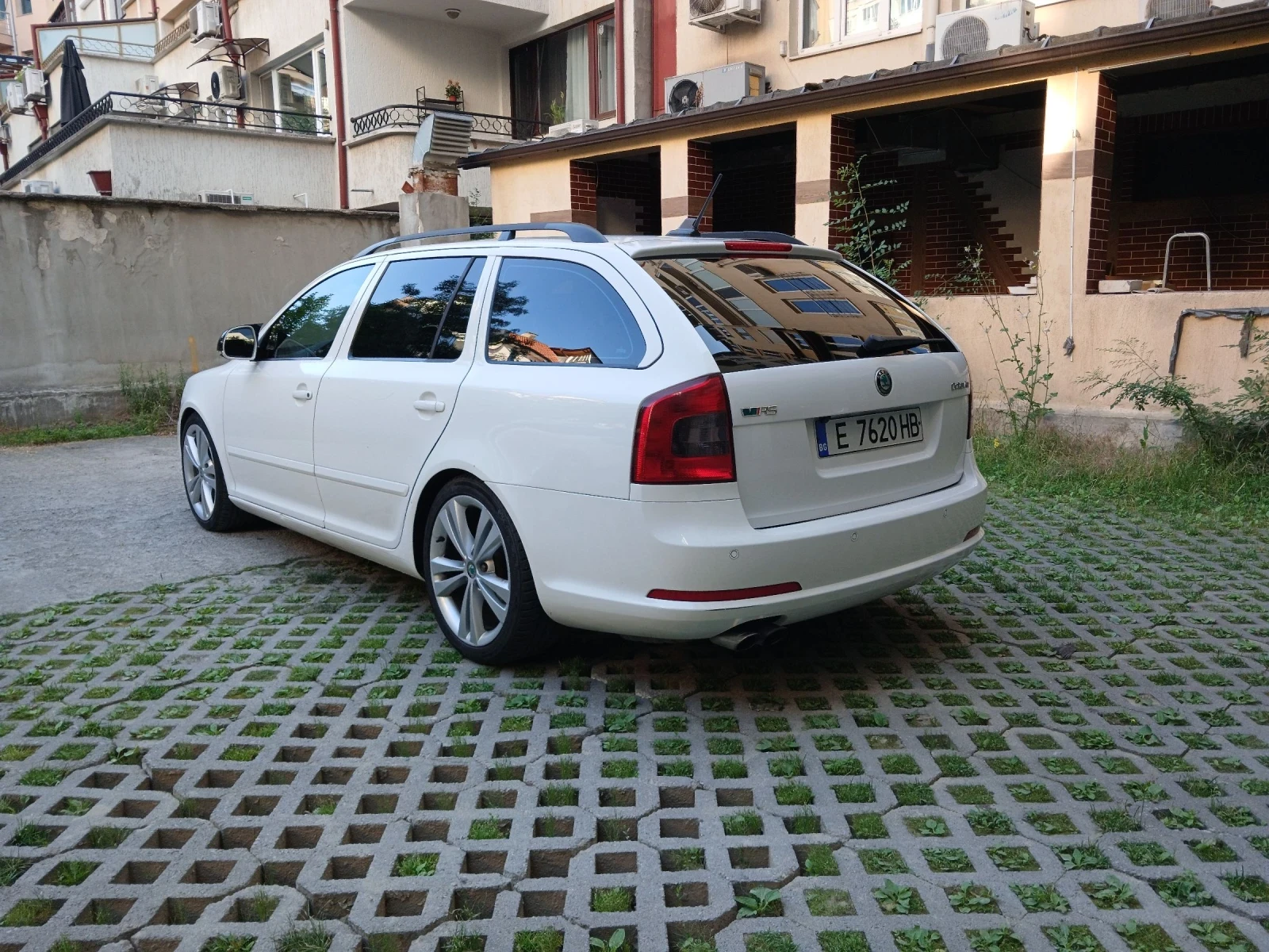 Skoda Octavia VRS / DSG, снимка 5 - Автомобили и джипове - 54795938